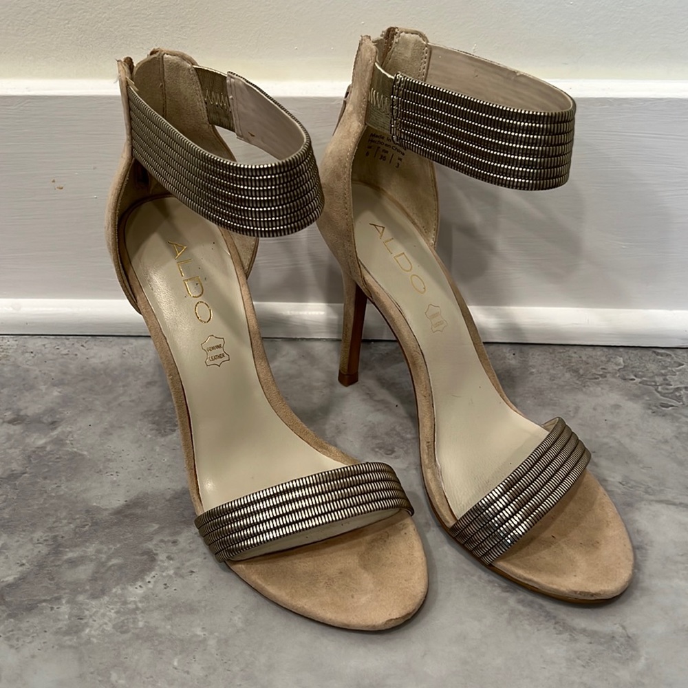 Aldo beige high heals